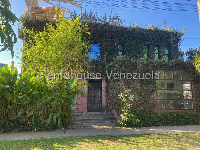 Townhouse (Duplex) for Sale in Monteserino, Carabobo