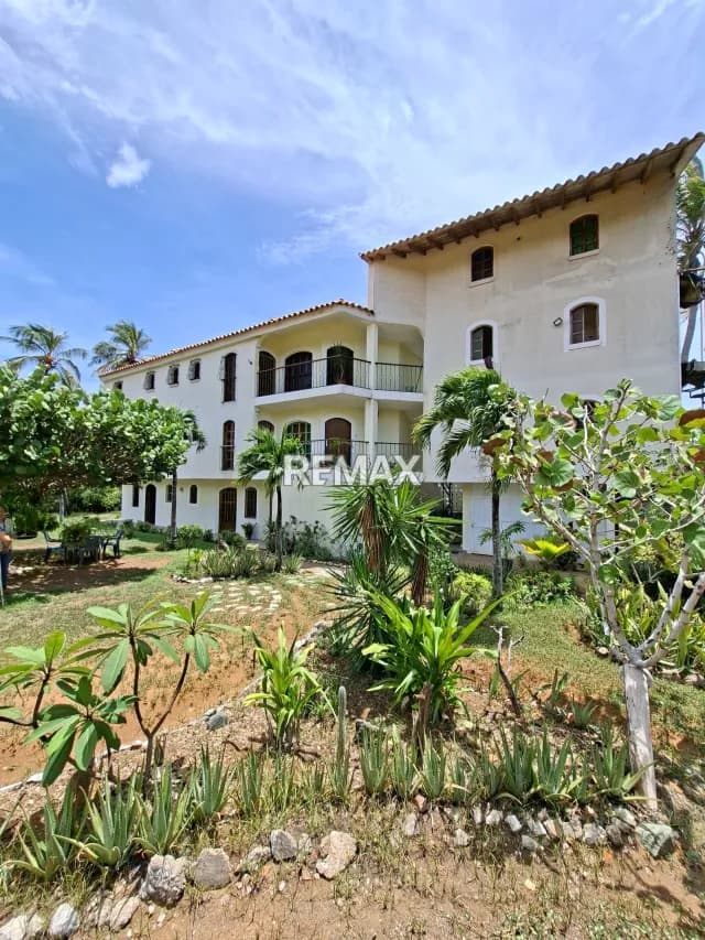 EN VENTA APARTAMENTO TIPO ESTUDIO EN PLAYA EL AGUA