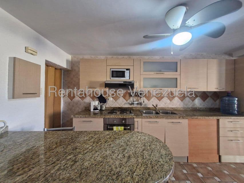 Townhouse (Duplex) en Venta en Agua Sal, Miranda