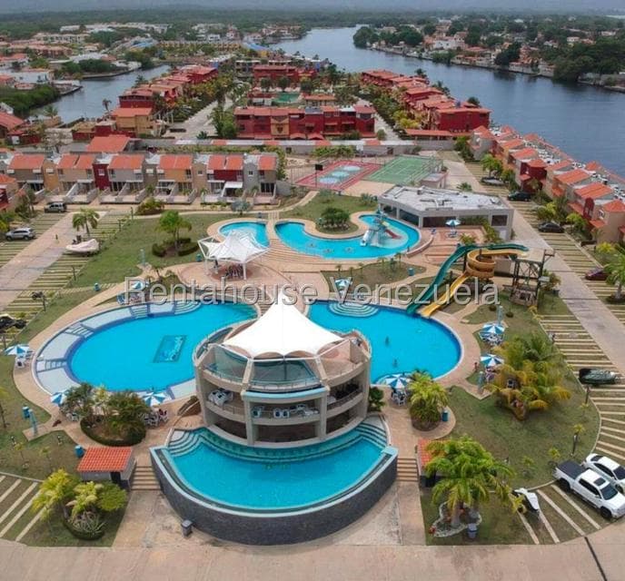 Waterfront Townhouse for Sale in Puerto Encantado, Miranda