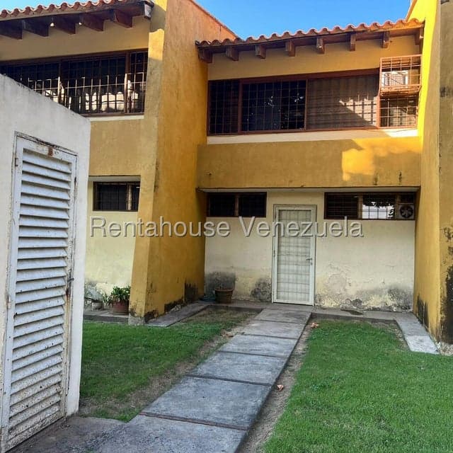 Townhouse (Duplex) en Venta en Los Canales de Rio Chico, Miranda