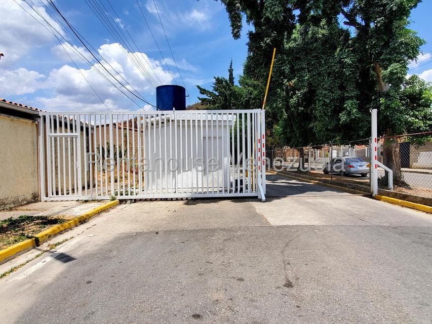 Residential Lot for Sale in Santa Rosalia, Aragua