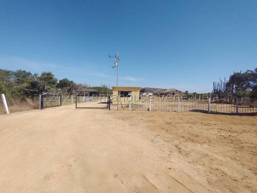 Commercial Land for Sale in Santa Ana, Falcon