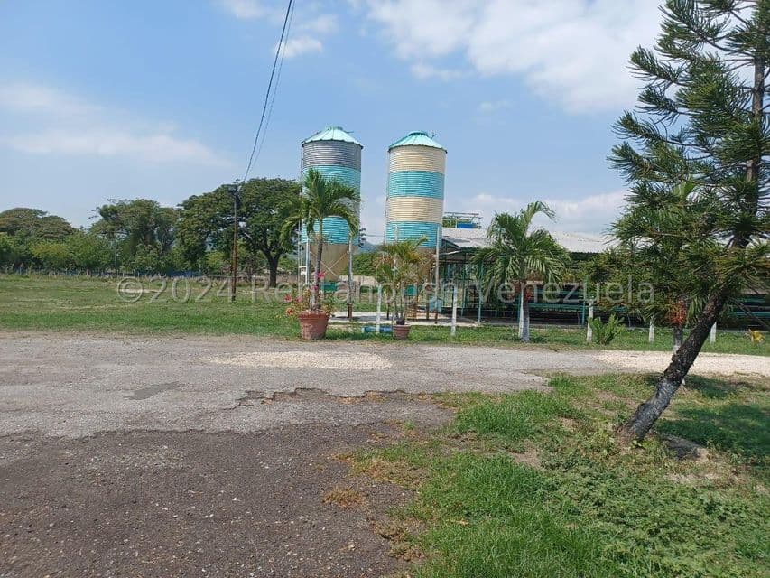 Food & Beverage Business & Property for Sale in El Mahomo, Aragua