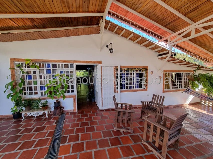 Single-Story Home for Sale in El Llano, Merida