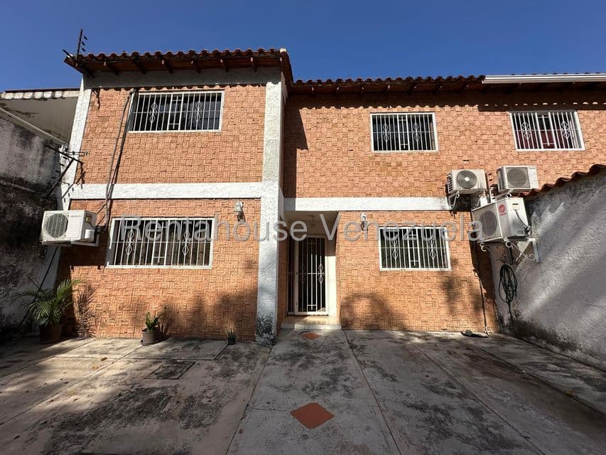 Townhouse for Sale in Villas de Aragua, Aragua