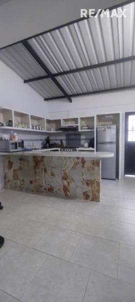 Comfortable Home for Sale on La Victoria Main Road