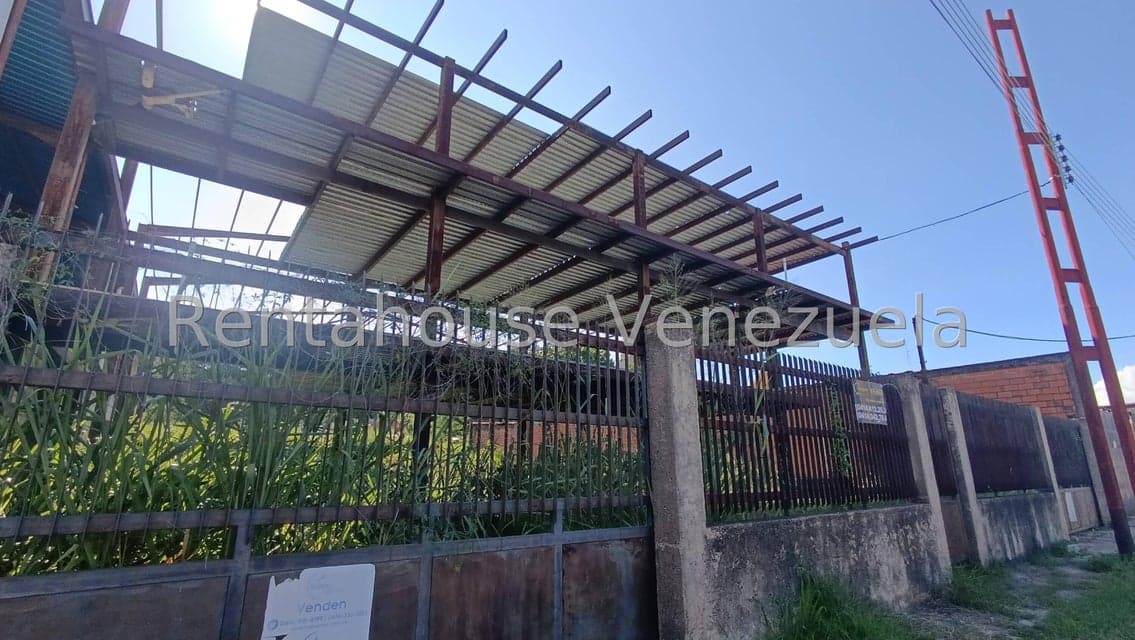 Terreno (Comercial) en Venta en Los Jarales, Carabobo
