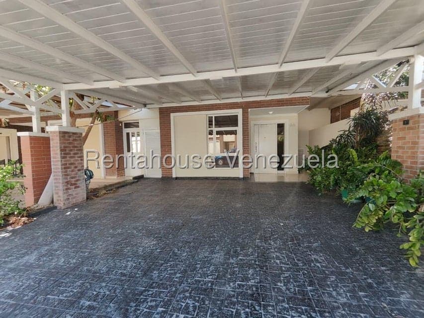 Townhouse (1 Nivel) en Venta en El Cardon, Falcon