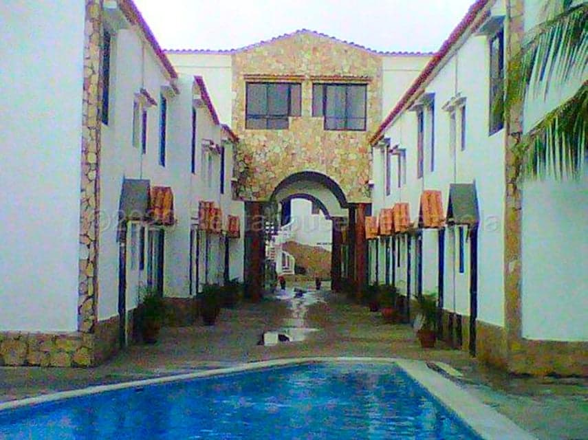 Townhouse (Duplex) for Sale in Tucacas, Falcon