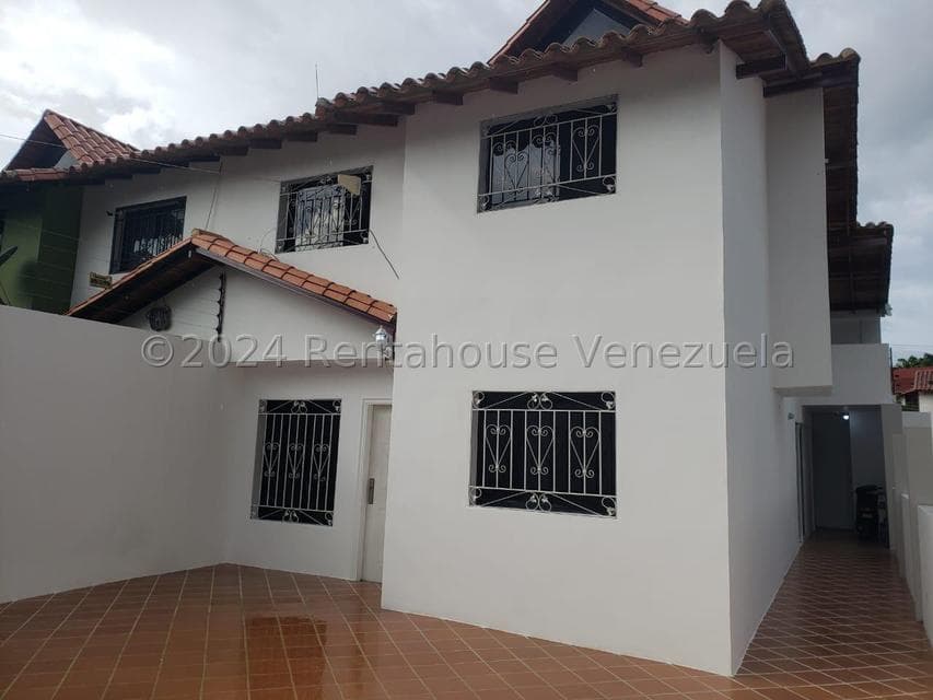 Townhouse (Duplex) en Venta en Juan Diaz, Trujillo