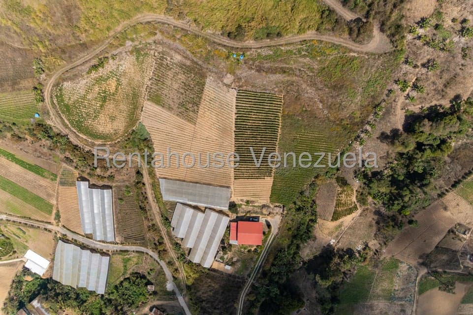 Land (Finca) for Sale in Guaicaipuro Municipality, Miranda
