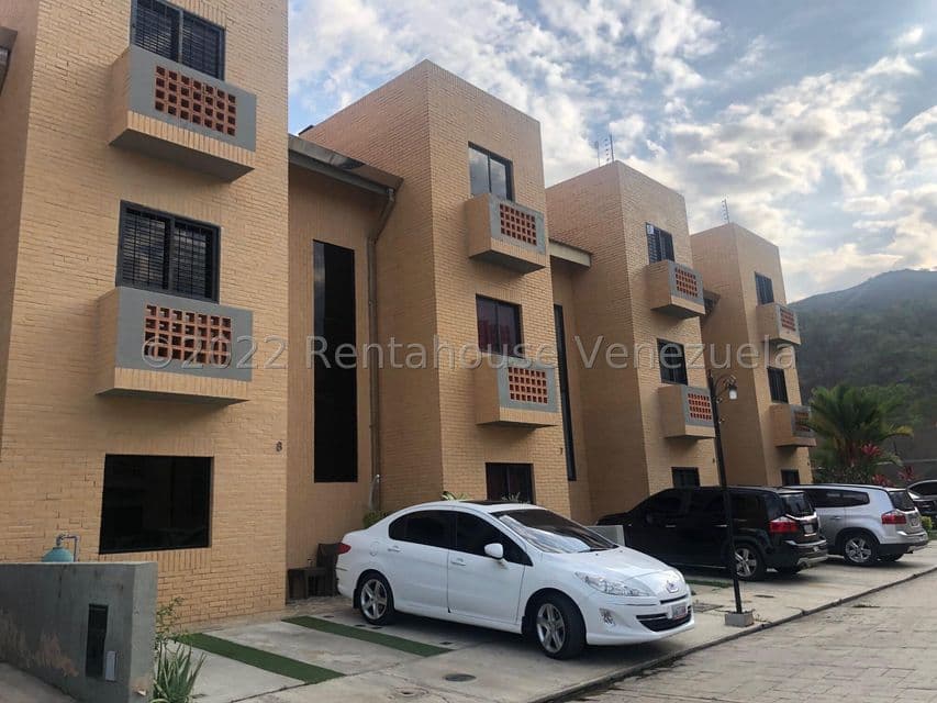 Townhouse (Multiples Niveles) en Venta en Valles de Camoruco, Carabobo