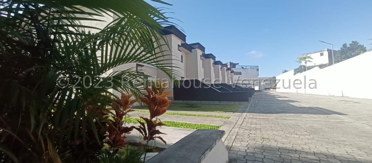 New Townhouse (Duplex) for Sale in San Felipe, Yaracuy