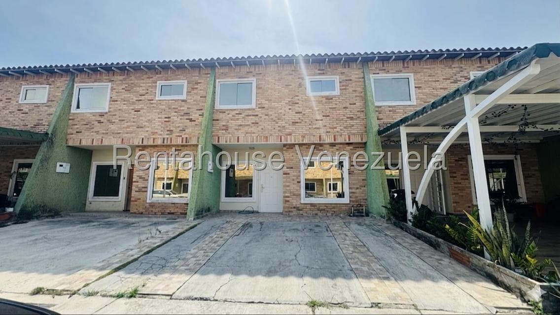 Townhouse (Duplex) for Sale in Karol Home II, Aragua