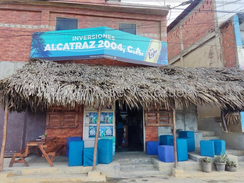 Food & Beverage Business for Sale in Playa Grande, Vargas