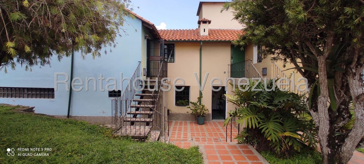 Townhouse (Multiples Niveles) en Venta en Municipio Guaicaipuro, Miranda