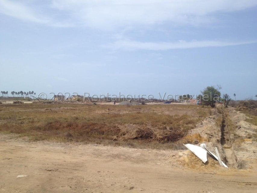 Terreno (Comercial) en Venta en Playa Norte, Falcon