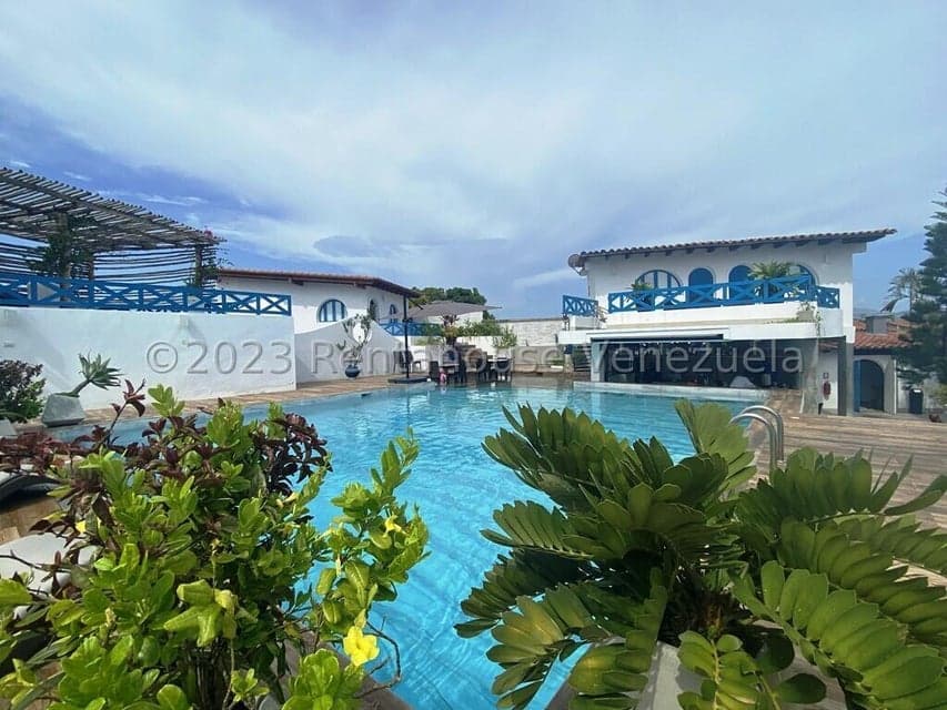 Hotel for Sale in Higuerote, Miranda - Thriving Boutique Business