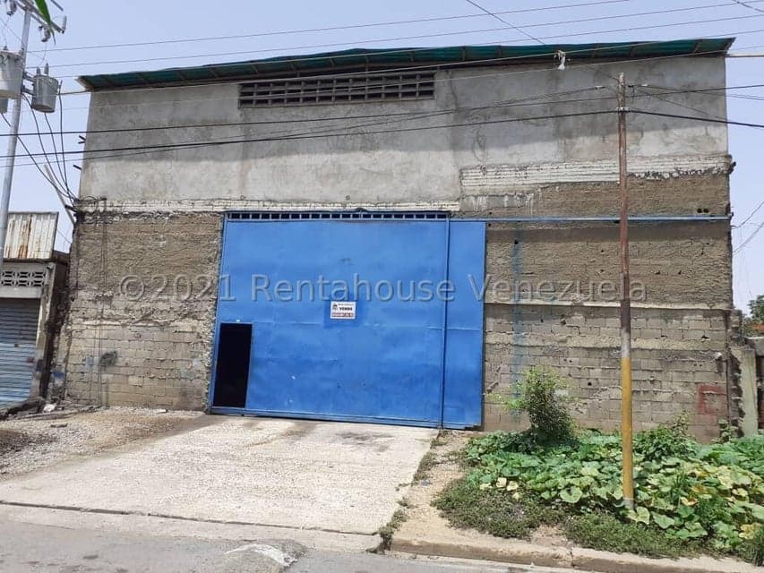 Food & Beverage Business/Warehouse for Sale in El Espejo, Anzoategui