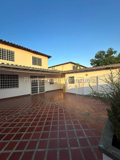 Duplex Home for Sale in Villas de Buenaventura, Miranda