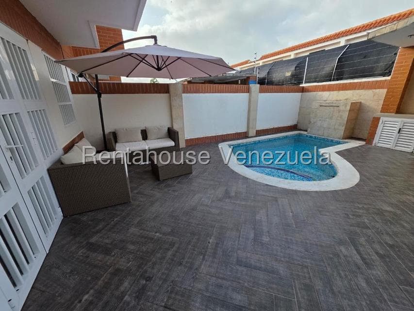 Townhouse (Duplex) for Sale in Flamingo, Falcon