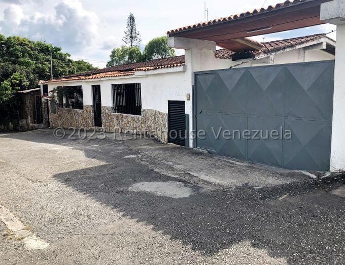 Duplex House for Sale in Las Polonias Nuevas, Miranda