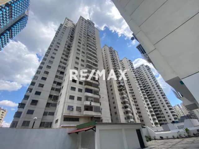 Impecable Apartamento en Venta: Ubicación Privilegiada en Centro Parque Caracas