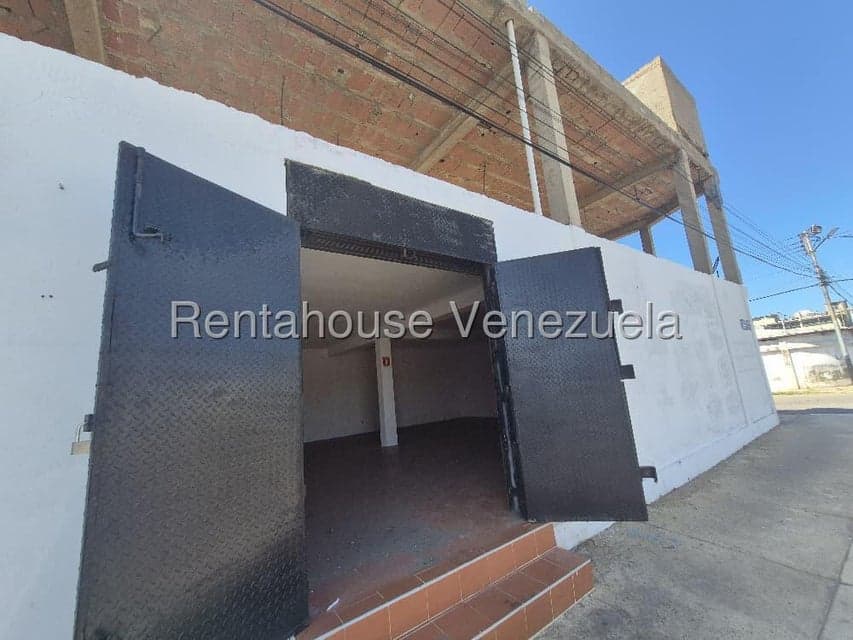 Commercial Lot for Sale in Downtown, Falcon