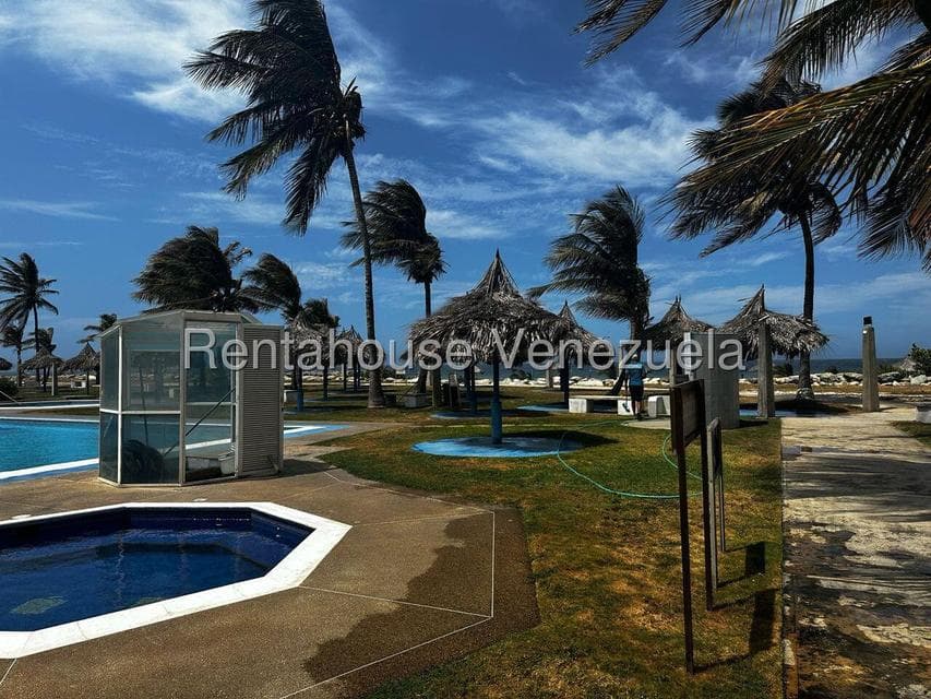 Apartamento (1 Nivel) en Venta en Tanaguarena, Vargas