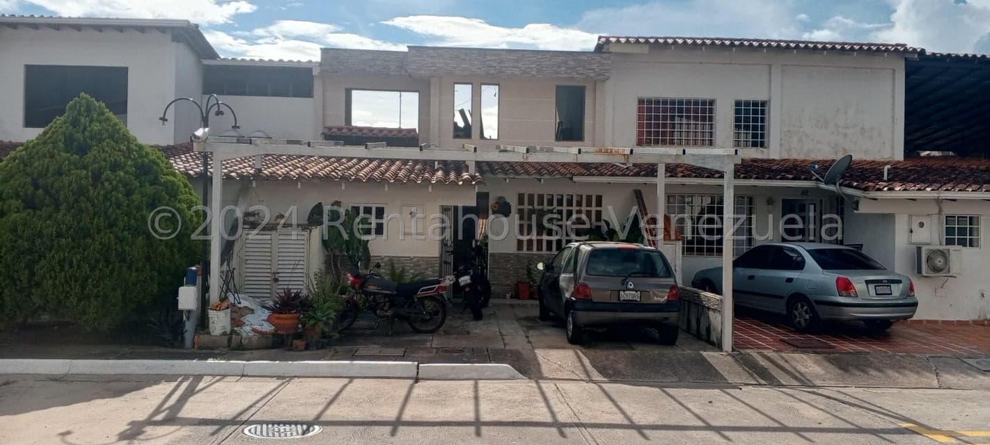 Single-Story Home for Sale in La Machiri, Tachira