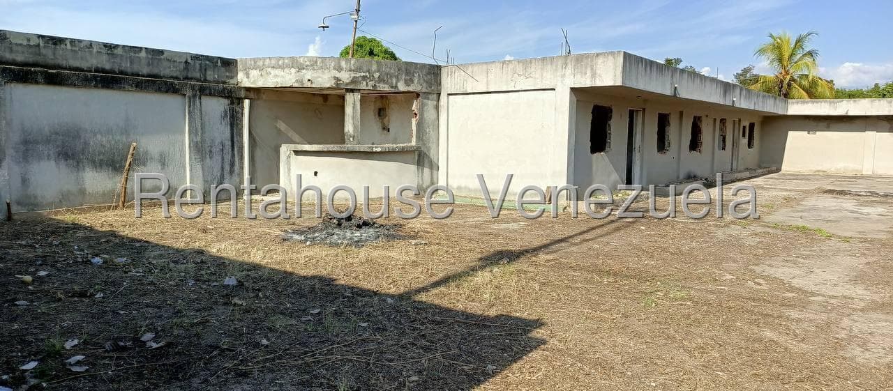 Residential Land for Sale in Tia Juana, Zulia